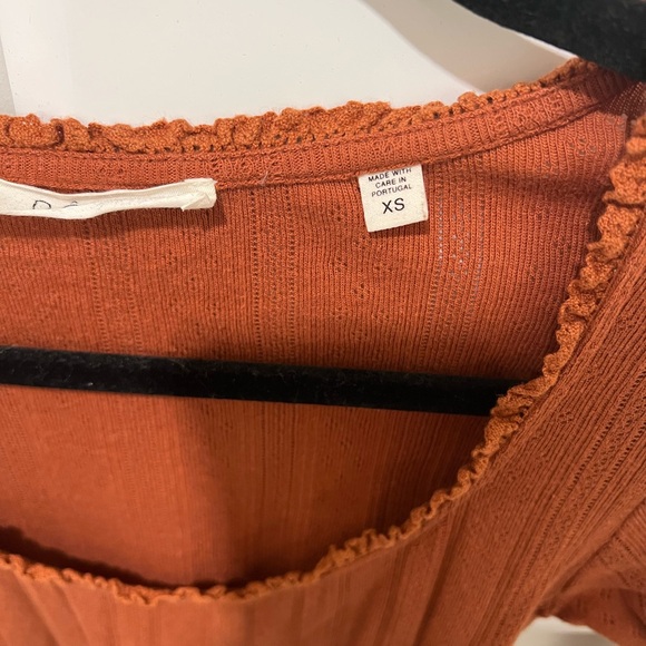 Doen Roma Pointelle Long Sleeve Top in Buckeye size xs - Picture 3 of 4